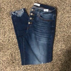 Kancan - Distressed size 28